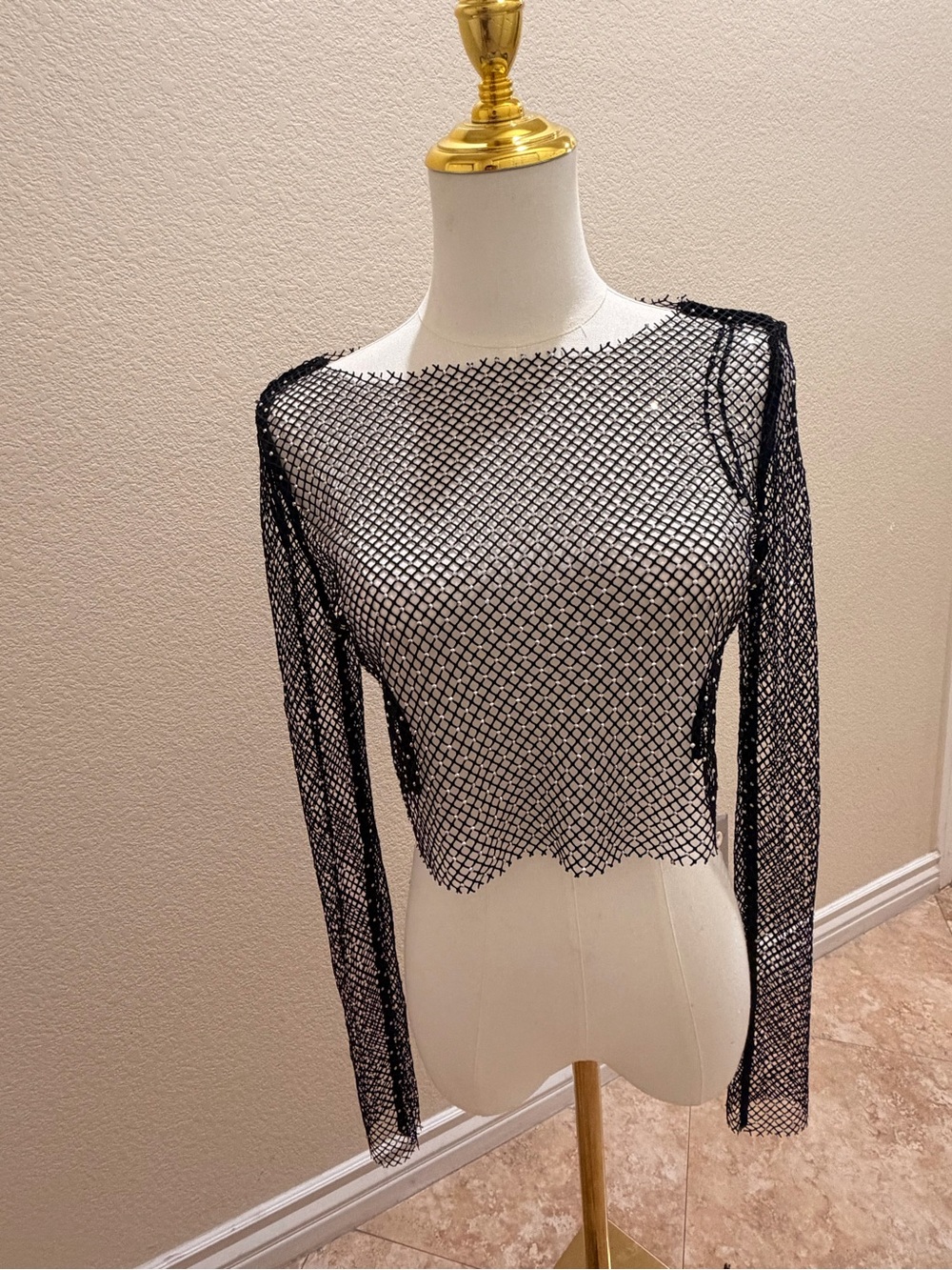 Black Sheer Fishnet Long-Sleeve Crop Top - Women's
